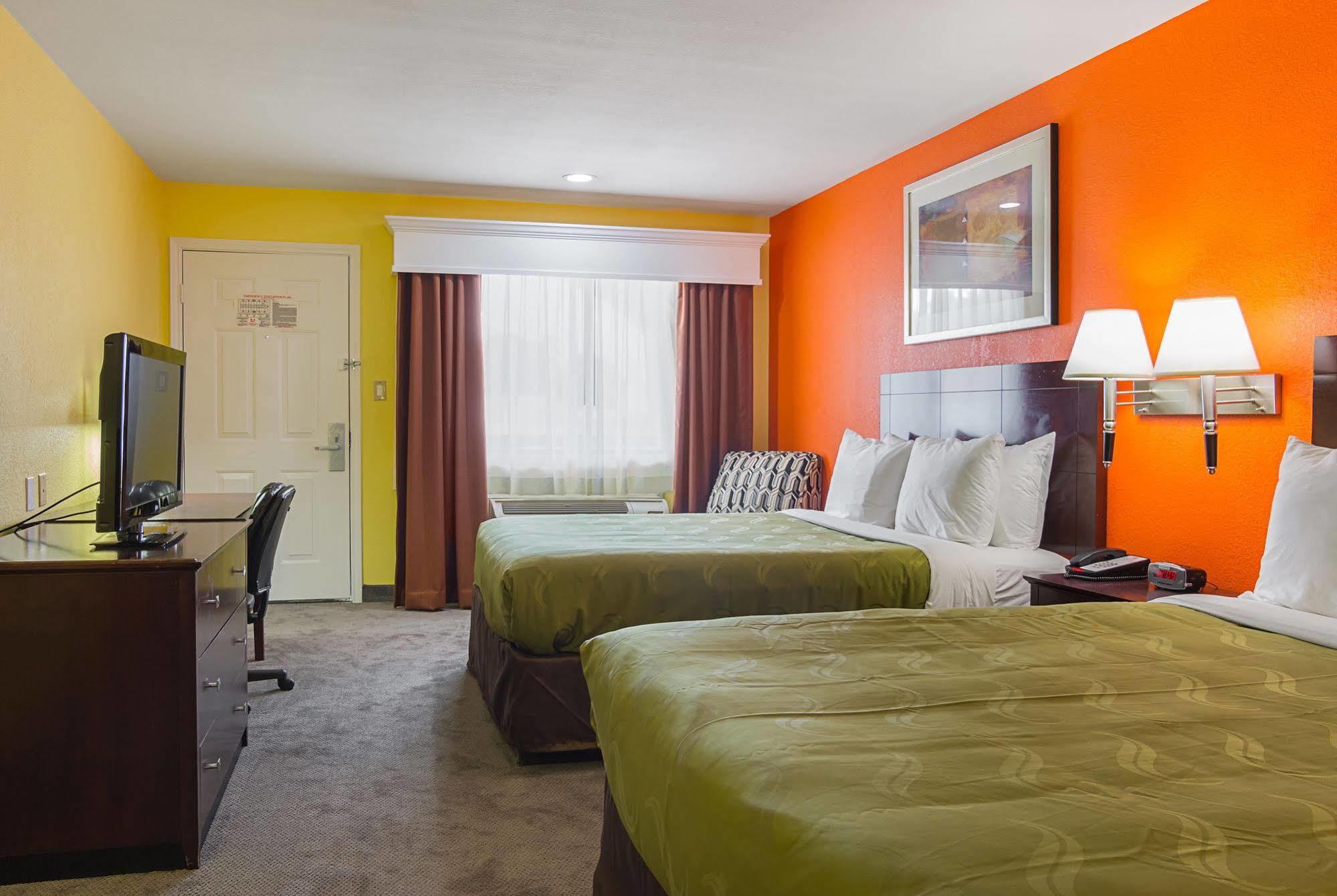 Quality Inn Carthage Esterno foto