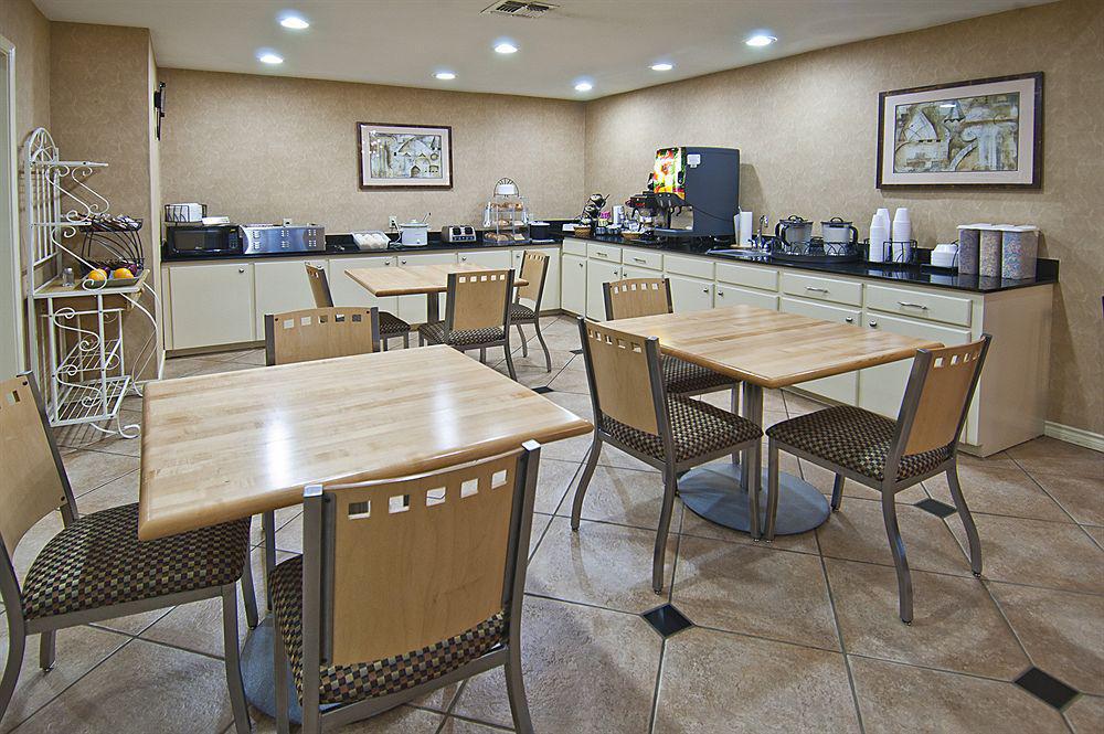 Quality Inn Carthage Ristorante foto